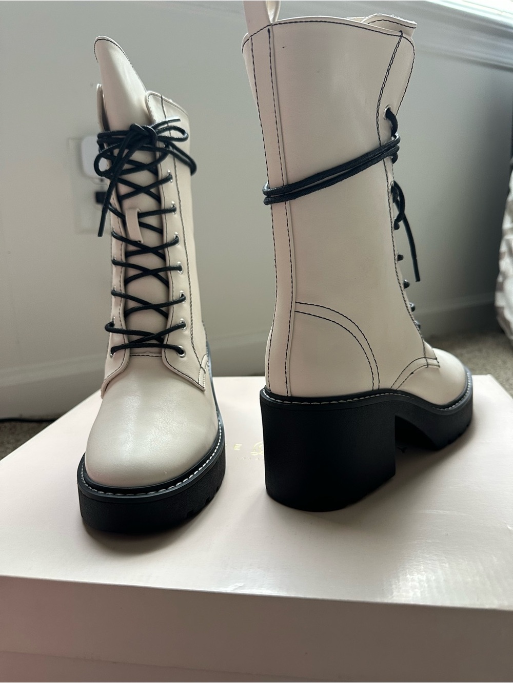Chinese Laundry Harker Cream Black Lace-Up Platform Boots NWT